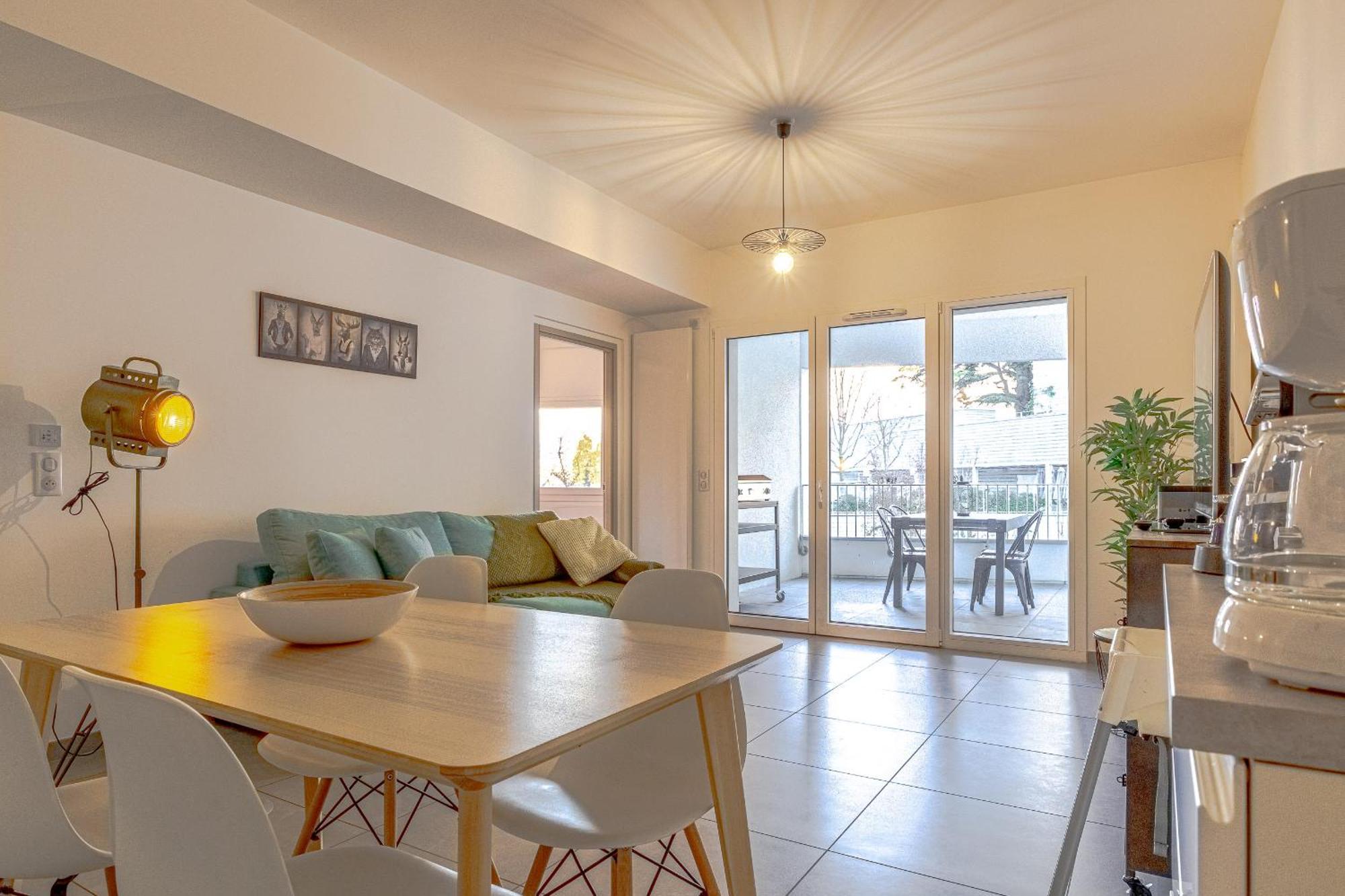 Reflet Du Veyrier 4 Etoiles - Proche Lac & Vieille Ville, Garage Prive, Secteur Recherche Annecy Luaran gambar